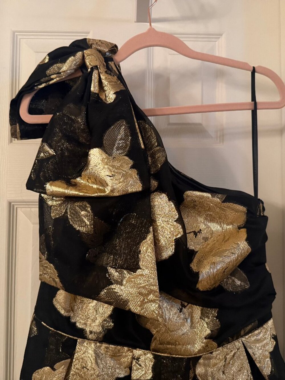 One-Shoulder Metallic Jacquard Gown - Picture 7 of 10
